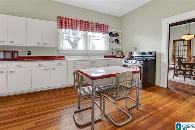 2010 HIGH SCHOOL ROAD, Hueytown, AL 35023