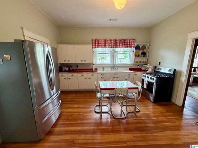 2010 HIGH SCHOOL ROAD, Hueytown, AL 35023