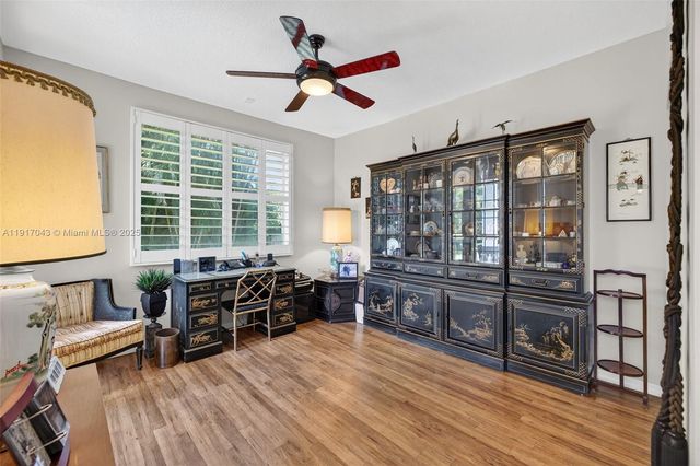 4123 W Lake Estates Dr, Davie, FL 33328