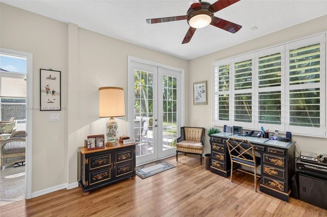 4123 W Lake Estates Dr, Davie, FL 33328