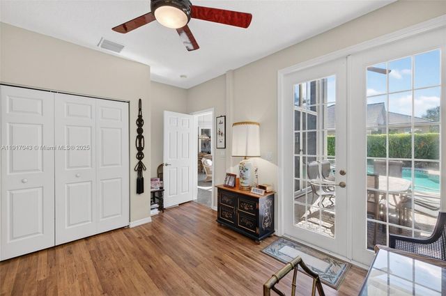 4123 W Lake Estates Dr, Davie, FL 33328