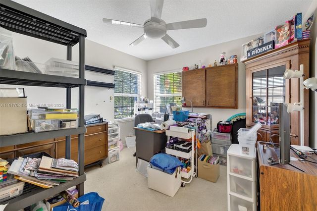 4123 W Lake Estates Dr, Davie, FL 33328