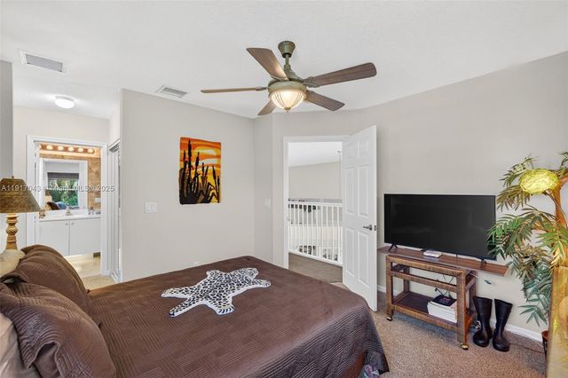 4123 W Lake Estates Dr, Davie, FL 33328