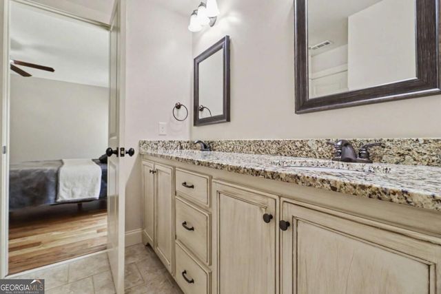 72 Marina Drive, Newnan, GA 30263