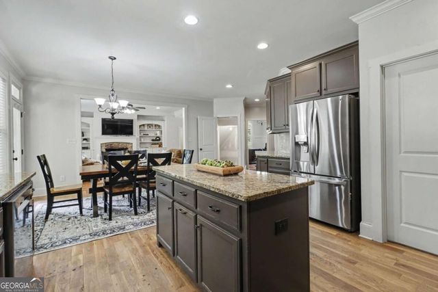 72 Marina Drive, Newnan, GA 30263