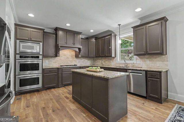 72 Marina Drive, Newnan, GA 30263