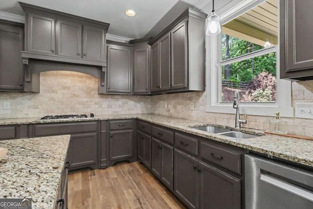 72 Marina Drive, Newnan, GA 30263