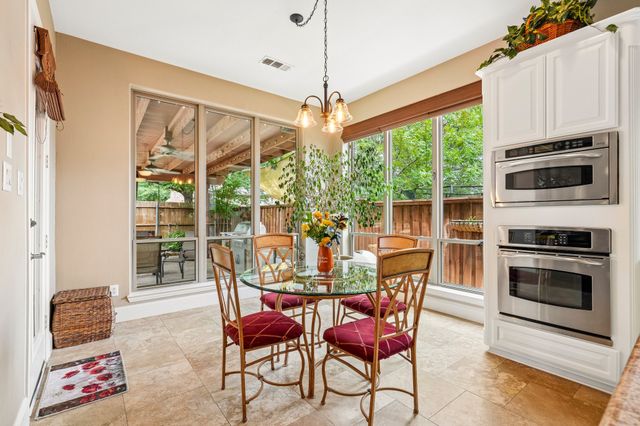 812 Moss Cliff Circle, Mckinney, TX 75071