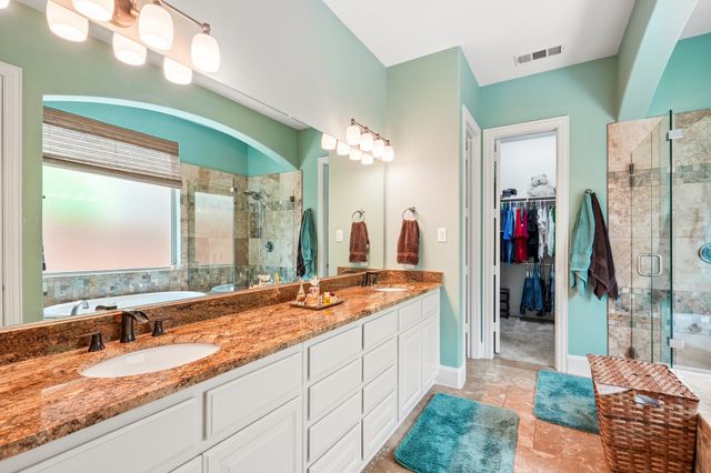 812 Moss Cliff Circle, Mckinney, TX 75071
