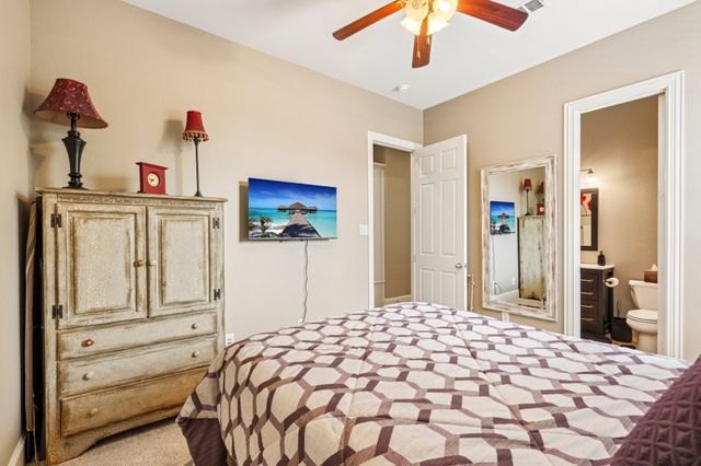 812 Moss Cliff Circle, Mckinney, TX 75071