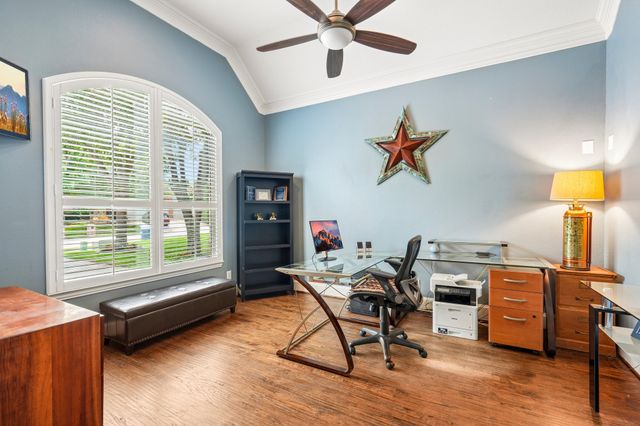 812 Moss Cliff Circle, Mckinney, TX 75071