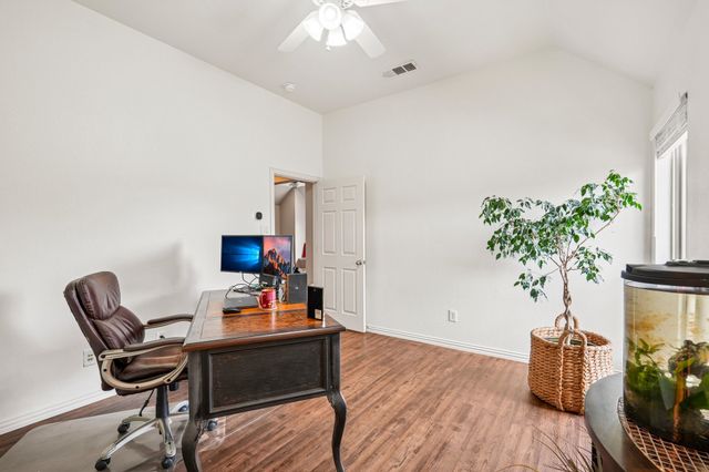 812 Moss Cliff Circle, Mckinney, TX 75071