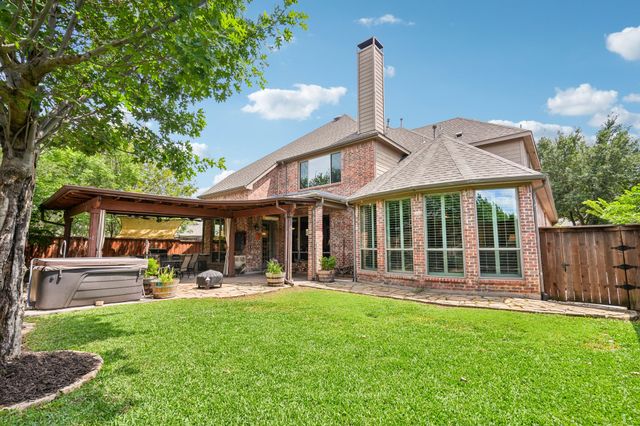 812 Moss Cliff Circle, Mckinney, TX 75071