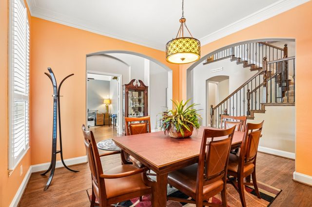 812 Moss Cliff Circle, Mckinney, TX 75071