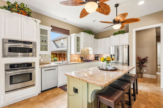 812 Moss Cliff Circle, Mckinney, TX 75071