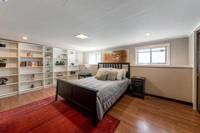 4545 Tompkins Ave, Oakland, CA 94619