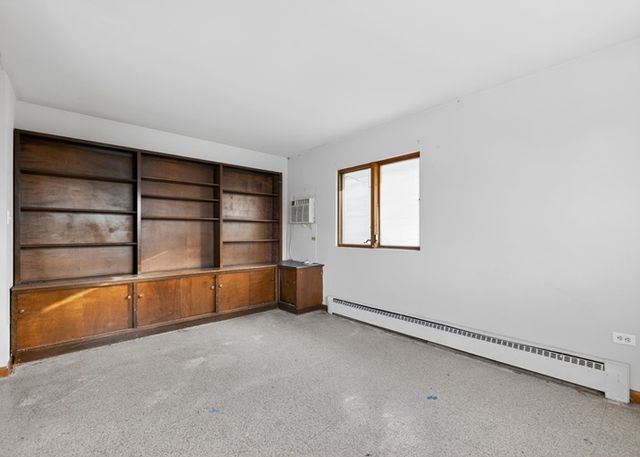 18235 Exchange Avenue, Lansing, IL 60438