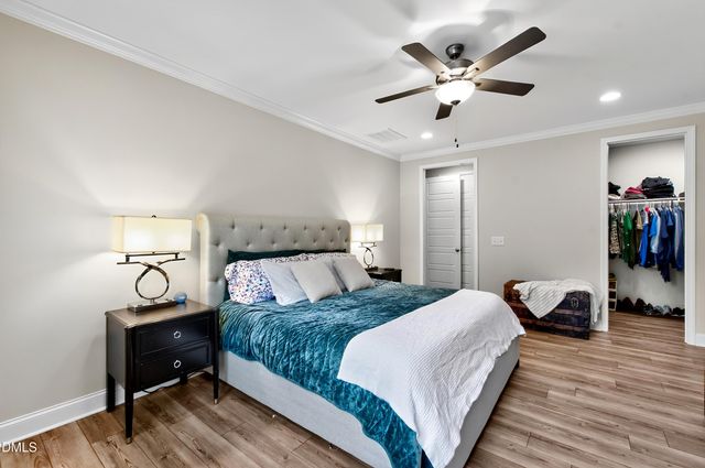 6741 Winter Garden Way, Holly Springs, NC 27540