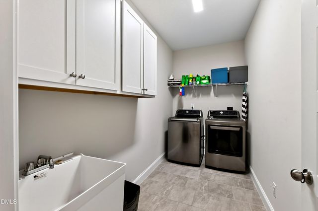 6741 Winter Garden Way, Holly Springs, NC 27540
