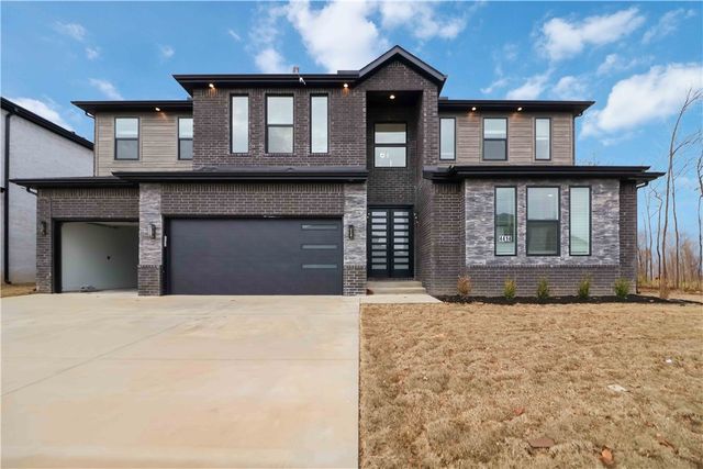 4414 S 88th Street, Bentonville, AR 72713