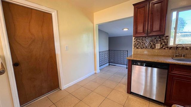 37 E J Street, Chula Vista, CA 91910