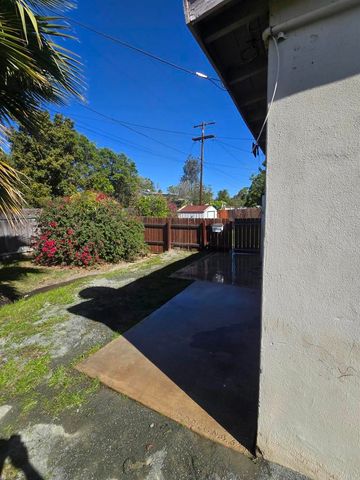 37 E J Street, Chula Vista, CA 91910