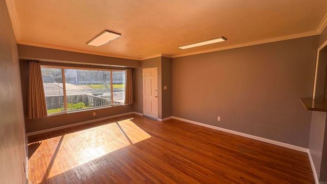 37 E J Street, Chula Vista, CA 91910