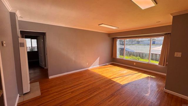 37 E J Street, Chula Vista, CA 91910