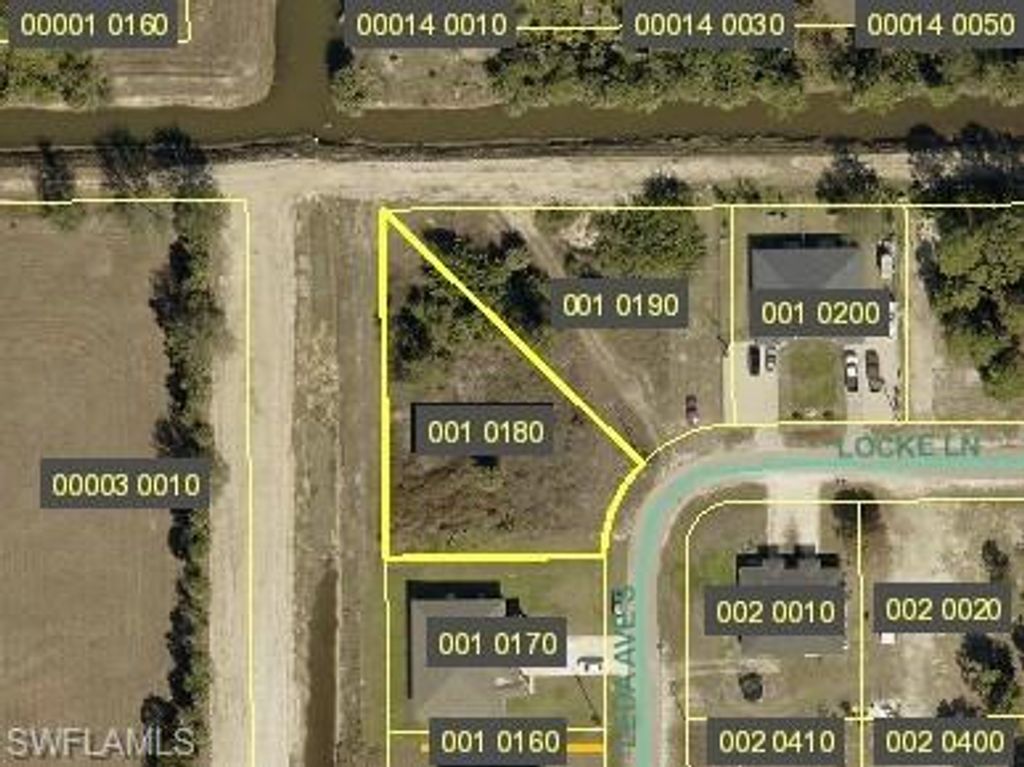 2100/2102 Leda AVE S, LEHIGH ACRES, FL 33973 — exterior
