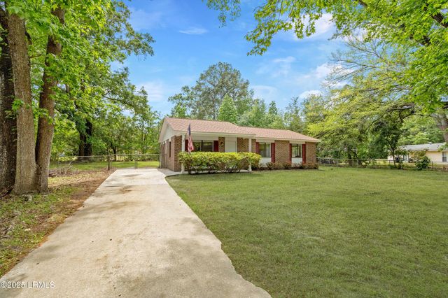 5618 Pulaski Court, Beaufort, SC 29906