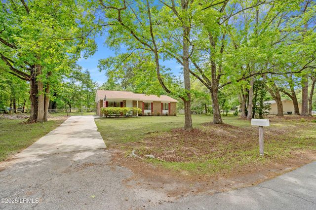 5618 Pulaski Court, Beaufort, SC 29906