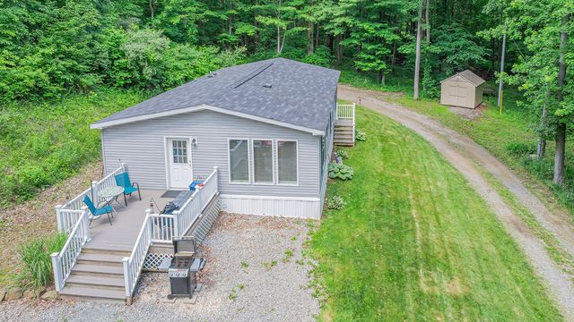 4025 Constitution BOULEVARD, Darlngtn Twp, PA 16115