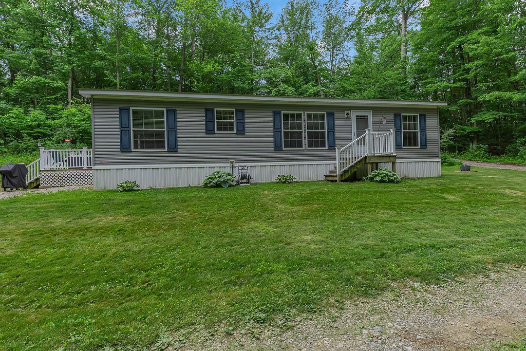 4025 Constitution BOULEVARD, Darlngtn Twp, PA 16115