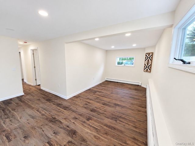 22 Brian Drive, East Islip, NY 11730