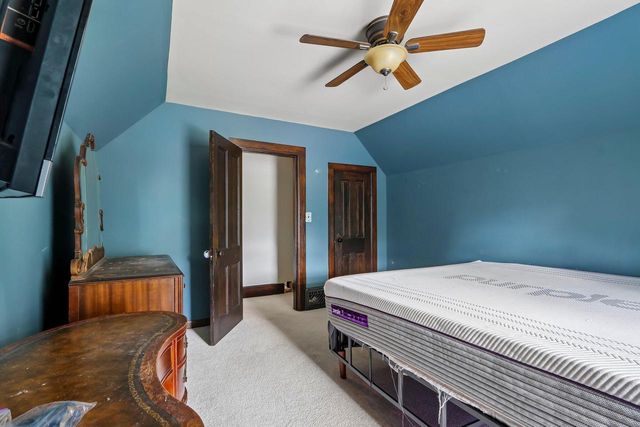 200 W State STREET, Burlington, WI 53105