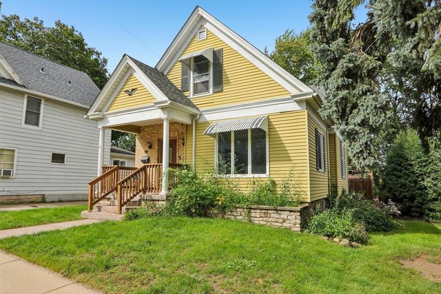 200 W State STREET, Burlington, WI 53105