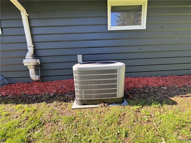 88 West 9th Street, Vernon, NY 13421