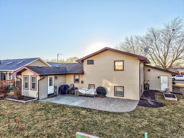 2704 Cherie Lane, Ottawa, IL 61350