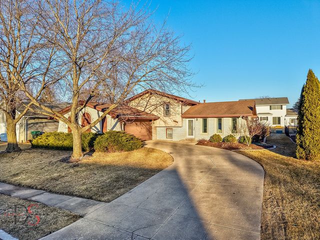 2704 Cherie Lane, Ottawa, IL 61350