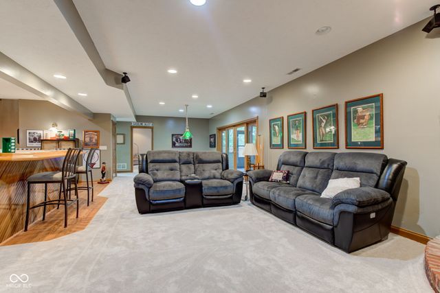 5895 Annanhill Court, Avon, IN 46123