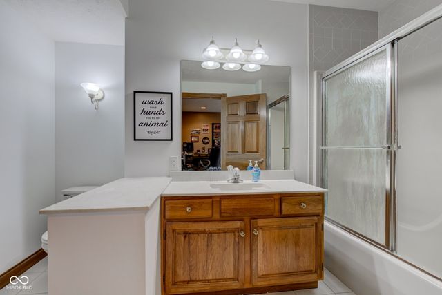 5895 Annanhill Court, Avon, IN 46123