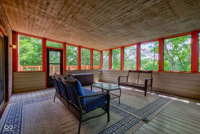 5895 Annanhill Court, Avon, IN 46123