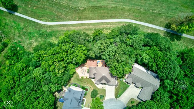 5895 Annanhill Court, Avon, IN 46123