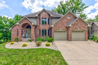 5895 Annanhill Court, Avon, IN 46123