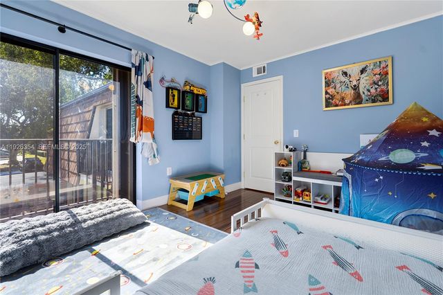 9118 SW 20th Ct, Davie, FL 33324