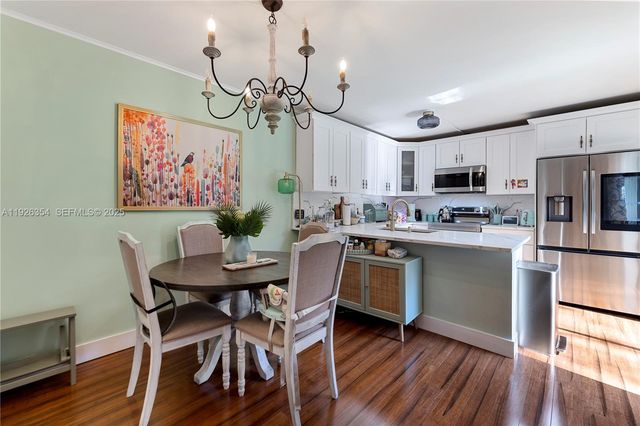 9118 SW 20th Ct, Davie, FL 33324