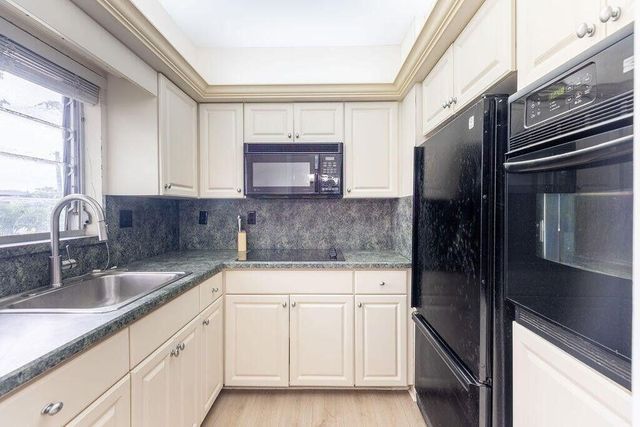 426 NE 7th Avenue 2b, Delray Beach, FL 33483