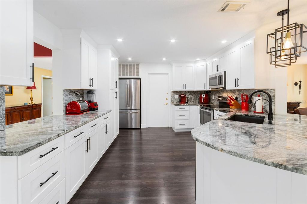 Image 11 of property listing at 2107 SW 22ND STREET, Boynton Beach, FL 33426