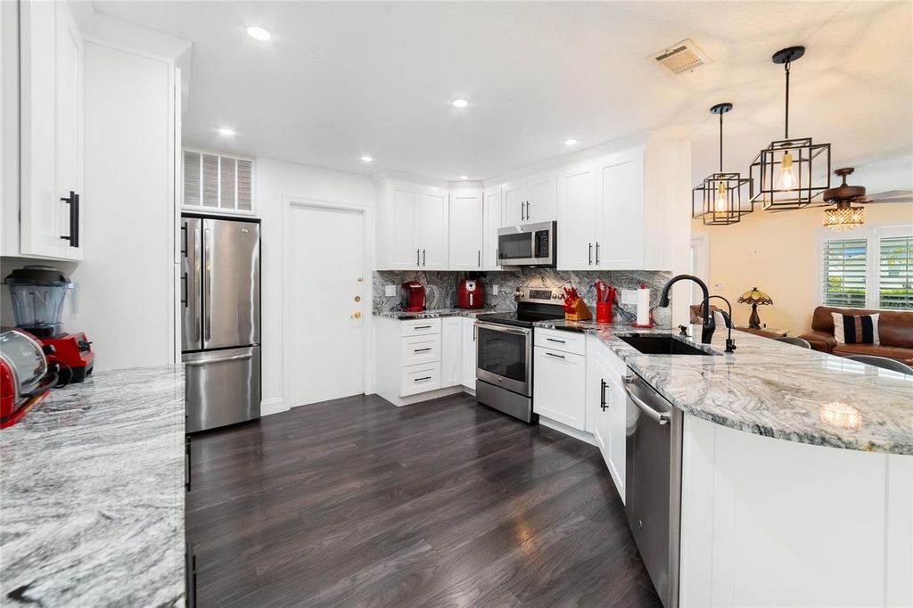 Image 12 of property listing at 2107 SW 22ND STREET, Boynton Beach, FL 33426