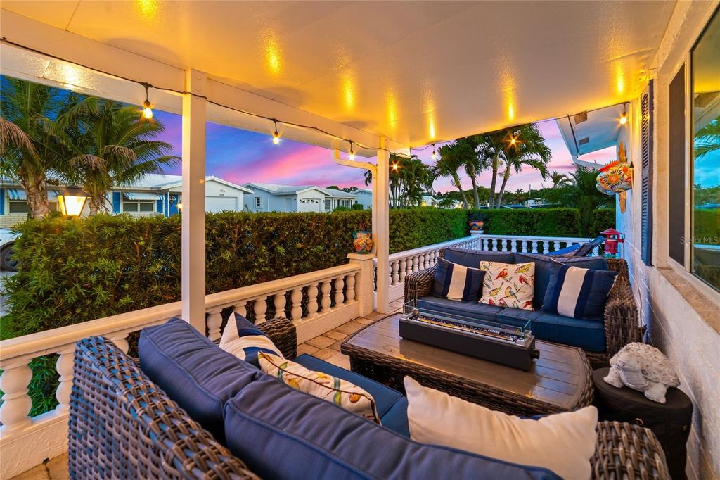 Image 4 of property listing at 2107 SW 22ND STREET, Boynton Beach, FL 33426